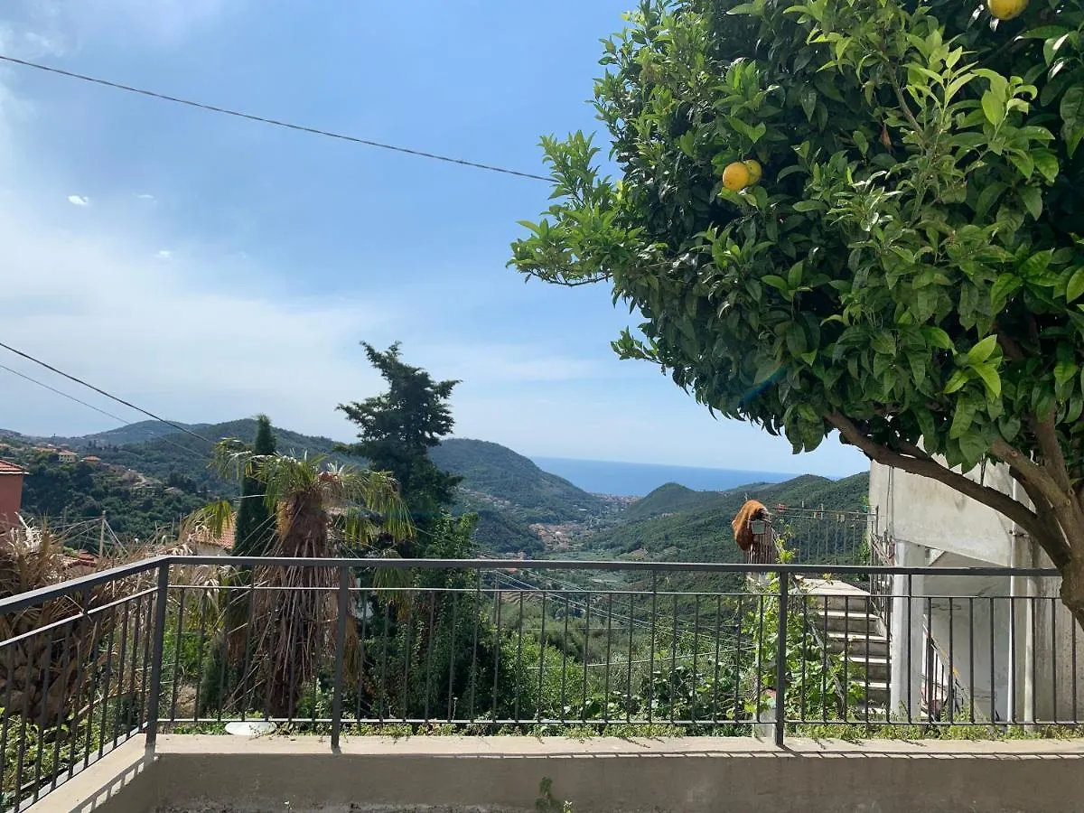 Casa indipendente vista mare con giardino Villa Magliolo
